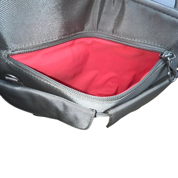 Travelon Women’s Gray Nylon Multiple Pockets Classic Anti-Theft Crossbody Bag - Picture 14 of 16